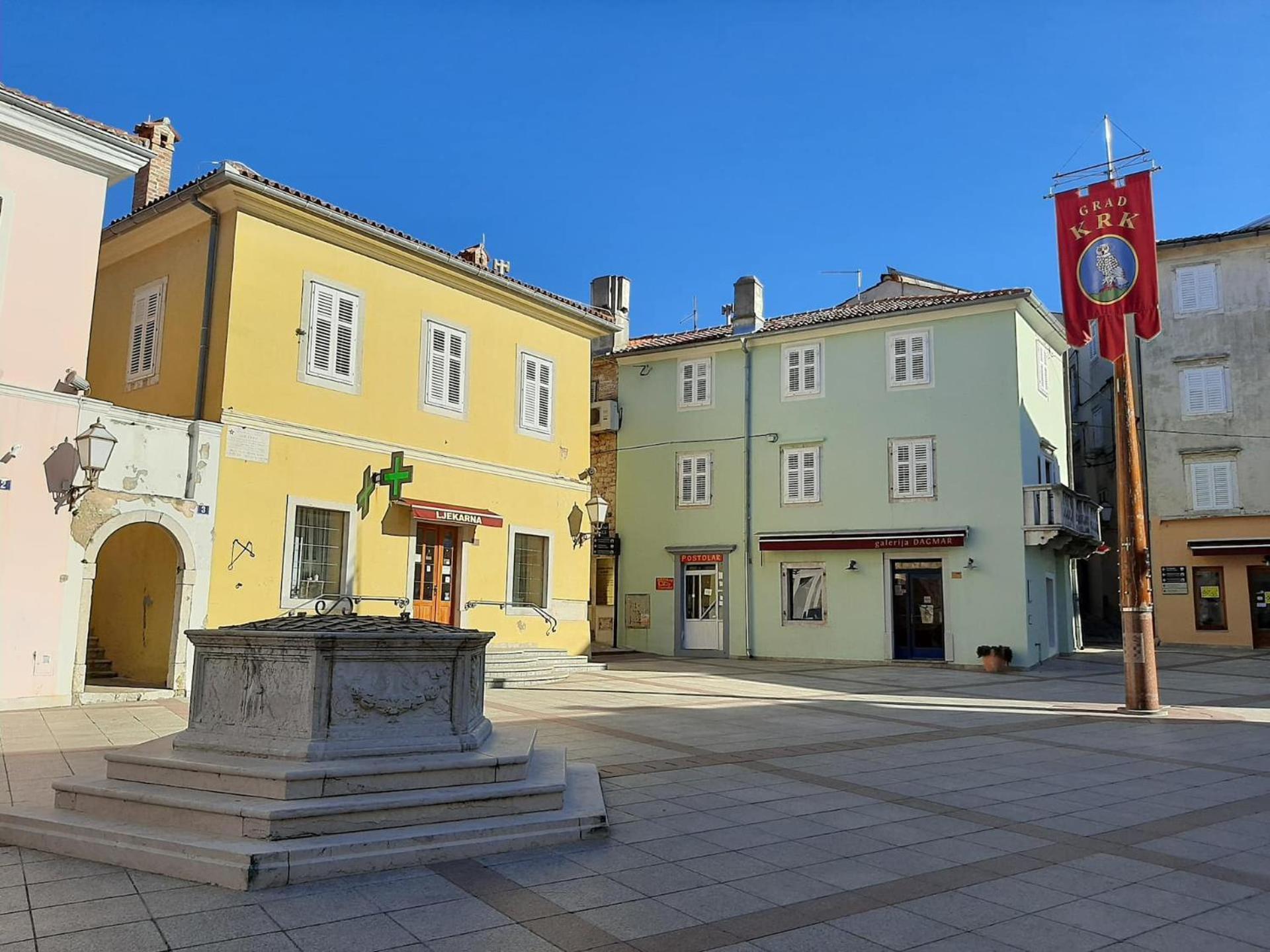 Lovely Studio Malina Close To The Beach Krk Town Bagian luar foto