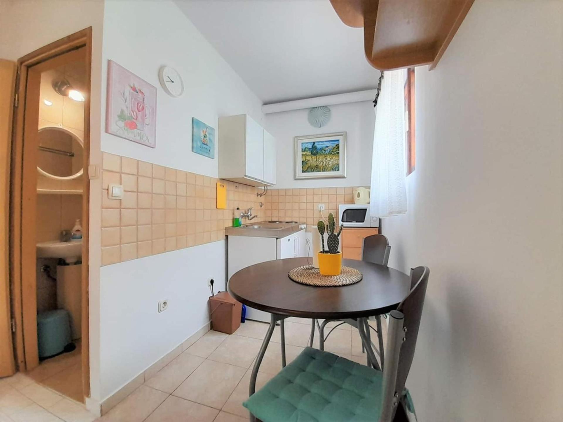 Lovely Studio Malina Close To The Beach Krk Town Bagian luar foto