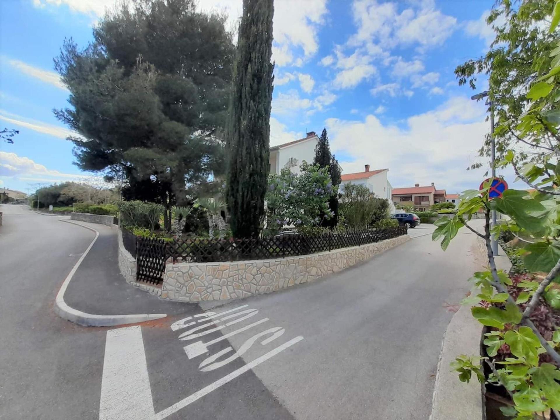 Lovely Studio Malina Close To The Beach Krk Town Bagian luar foto